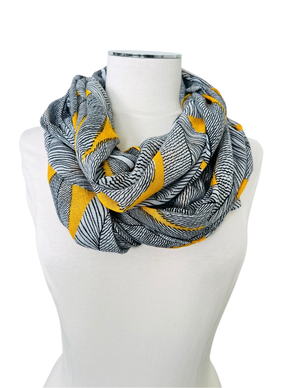 LOFT Yellow and Black Feather Striped Patterned Infinity Scarf OS
